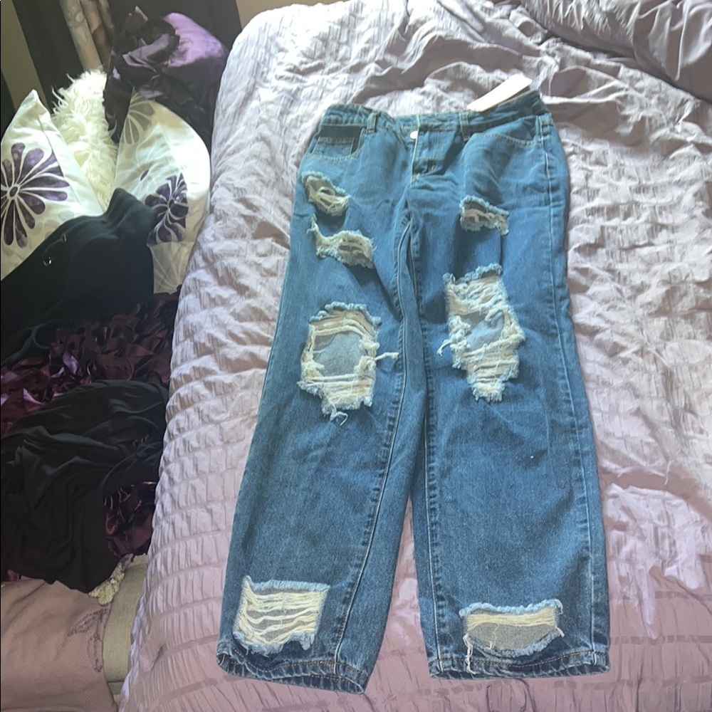 SHEIN Blue Distressed Ankle Jeans